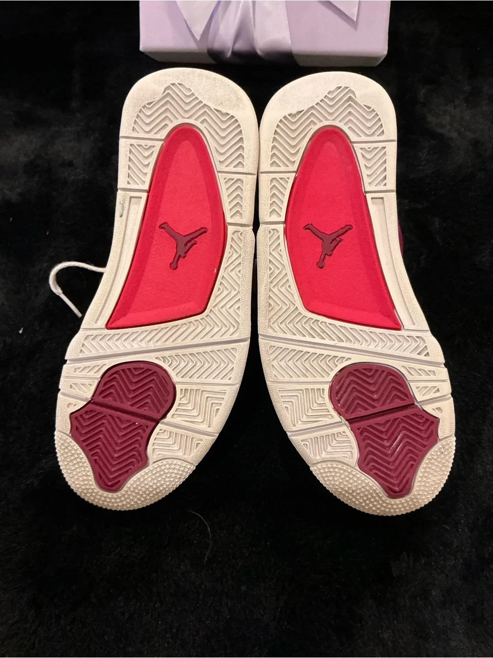 Jordan Kids Pink and White Retro 4 PS Valentines Day Sneakers Size 4Y